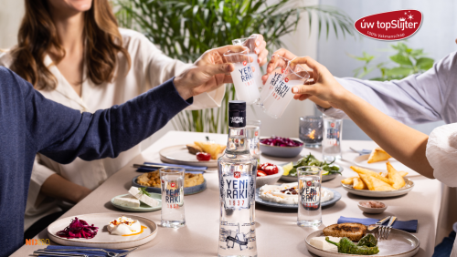 Yeni Raki - uw topSlijter nb  omslagformaat